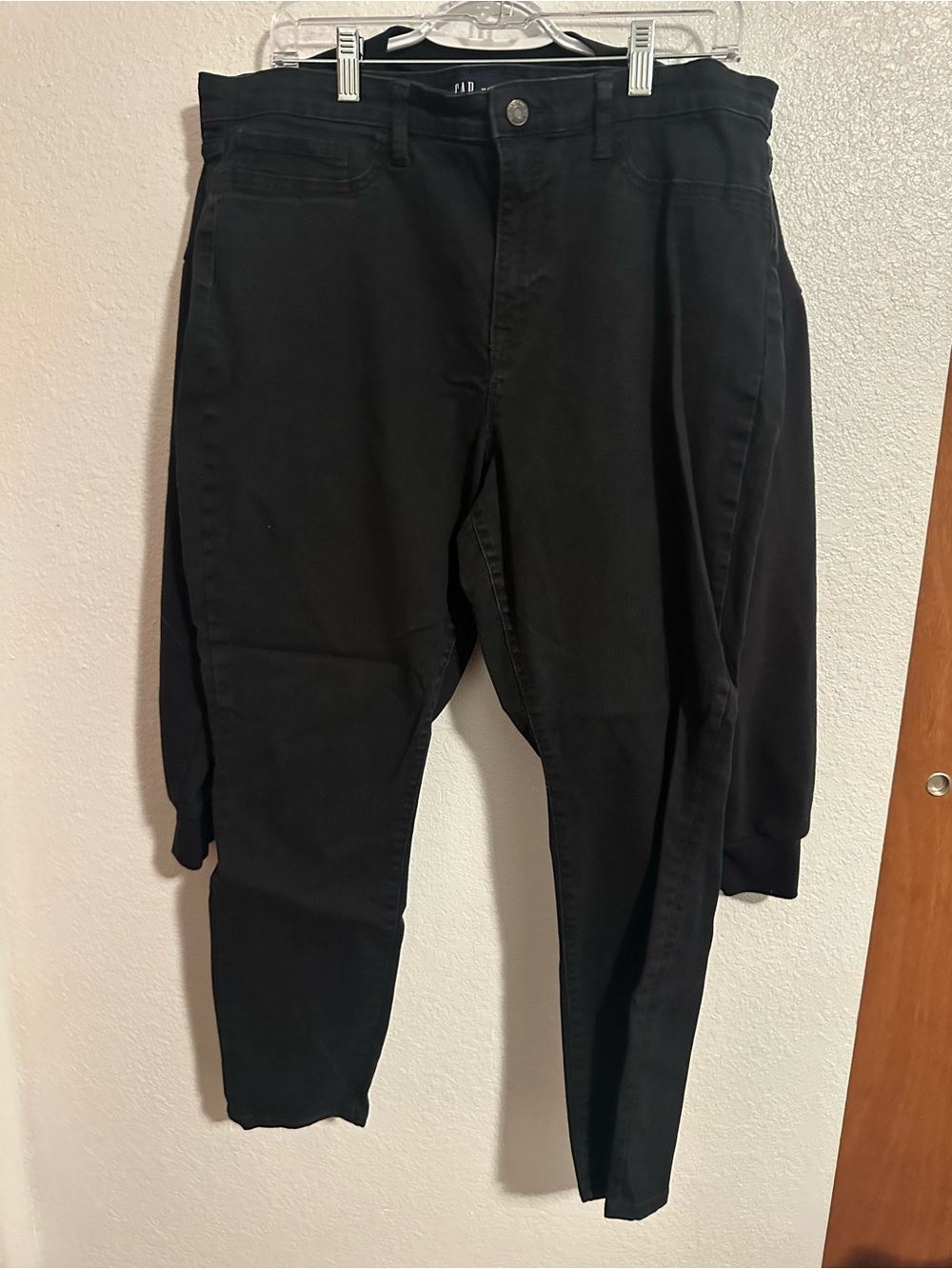 Slim Black womens jeans - Modern Slim Fit